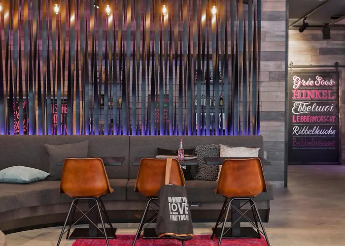 Hotel Moxy Frankfurt East Francoforte sul Meno